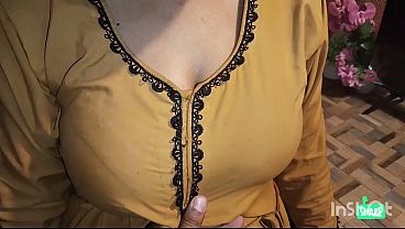Hot Pakistani girl foreplay and kissing part 1